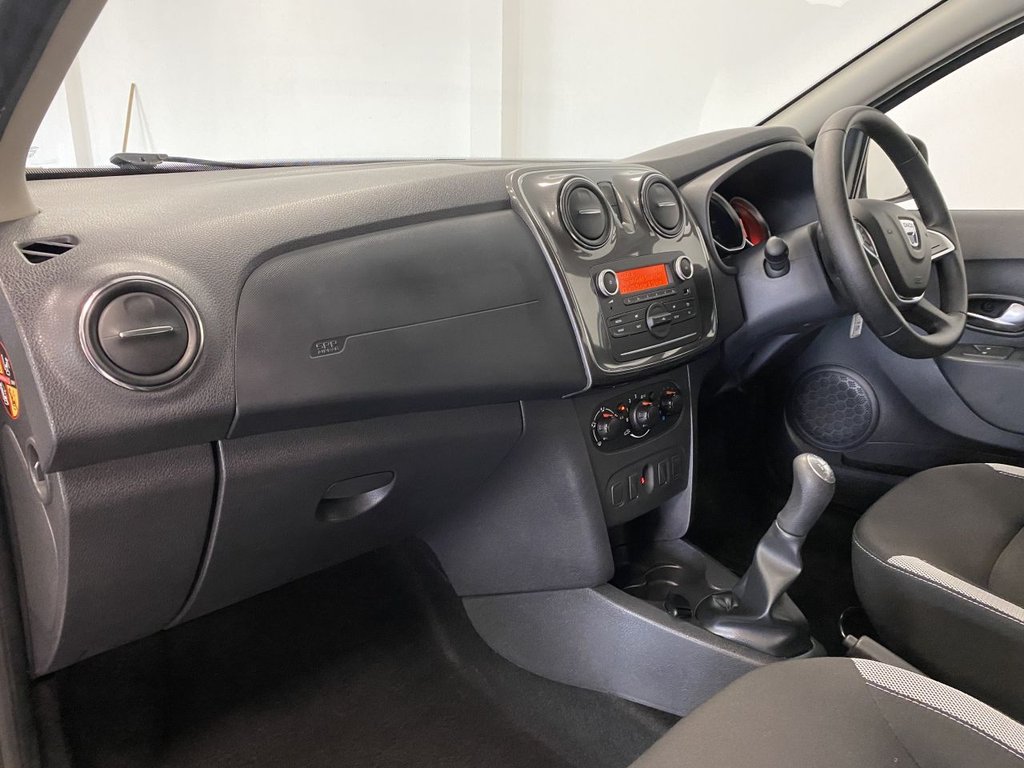 Used Dacia Sandero Stepway 2017 for sale - 76672268: Photo 13