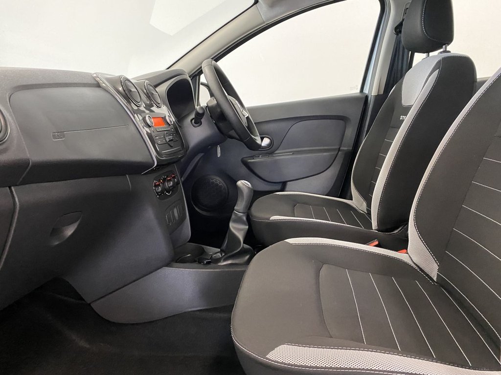 Used Dacia Sandero Stepway 2017 for sale - 76672268: Photo 14