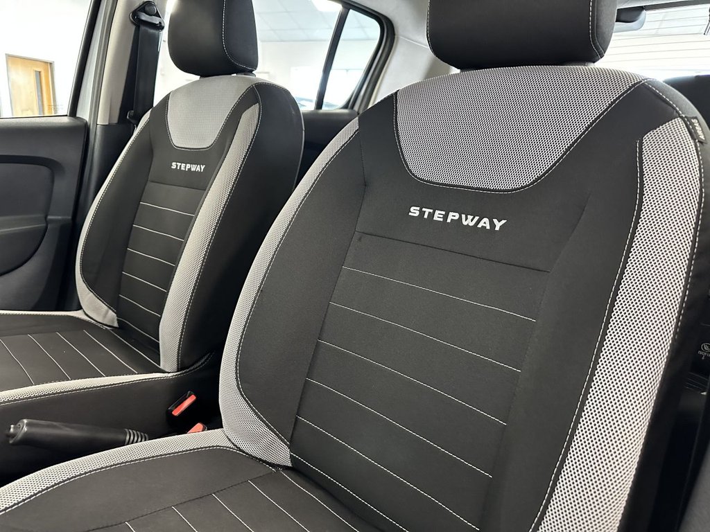 Used Dacia Sandero Stepway 2017 for sale - 76672268: Photo 16