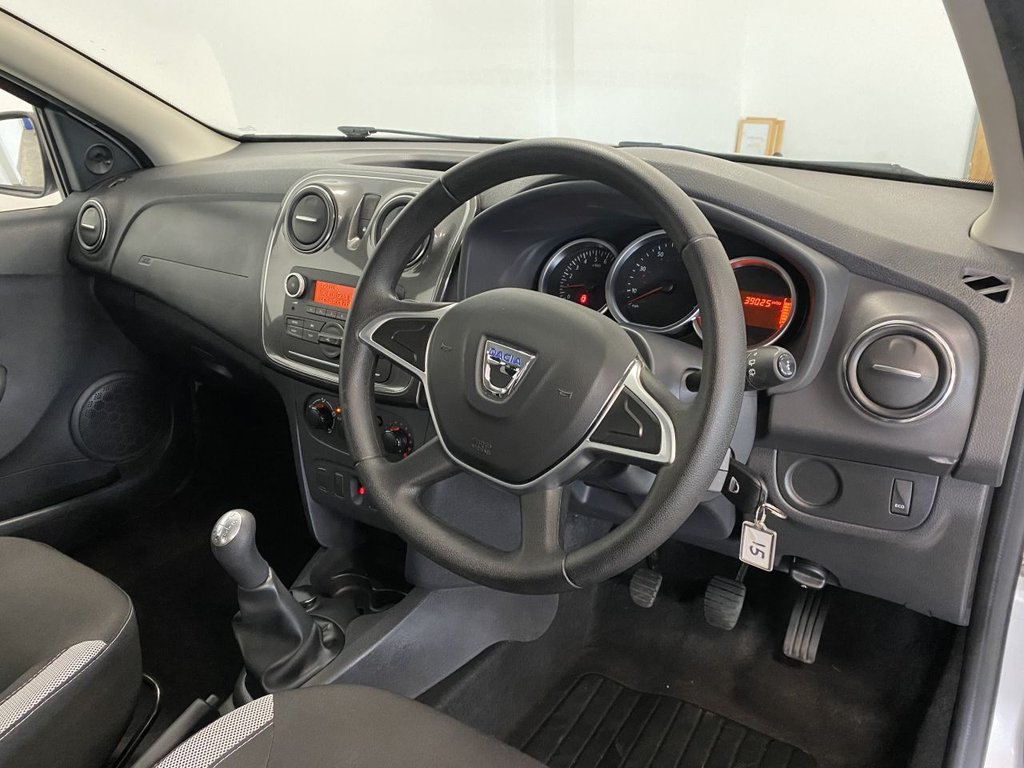 Used Dacia Sandero Stepway 2017 for sale - 76672268: Photo 31