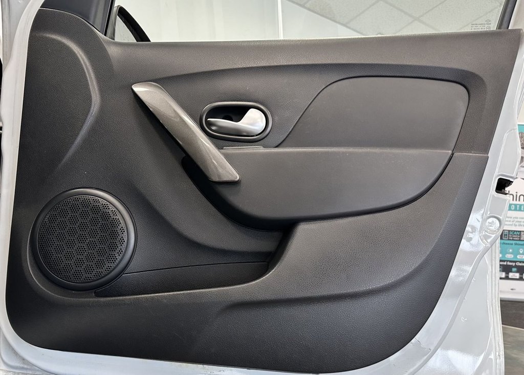 Used Dacia Sandero Stepway 2017 for sale - 76672268: Photo 32