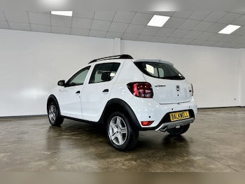 Used Dacia Sandero Stepway 2017 for sale - 76672268: Photo