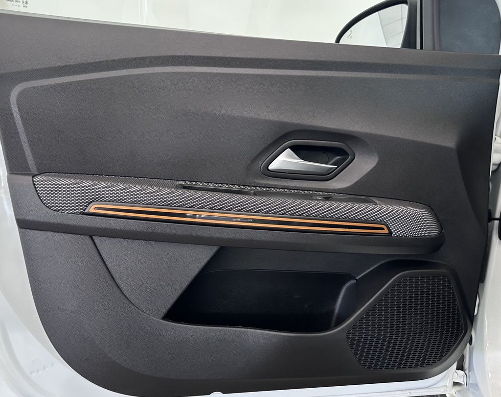 Used Dacia Sandero Stepway 2022 for sale - 76672258: Photo 12