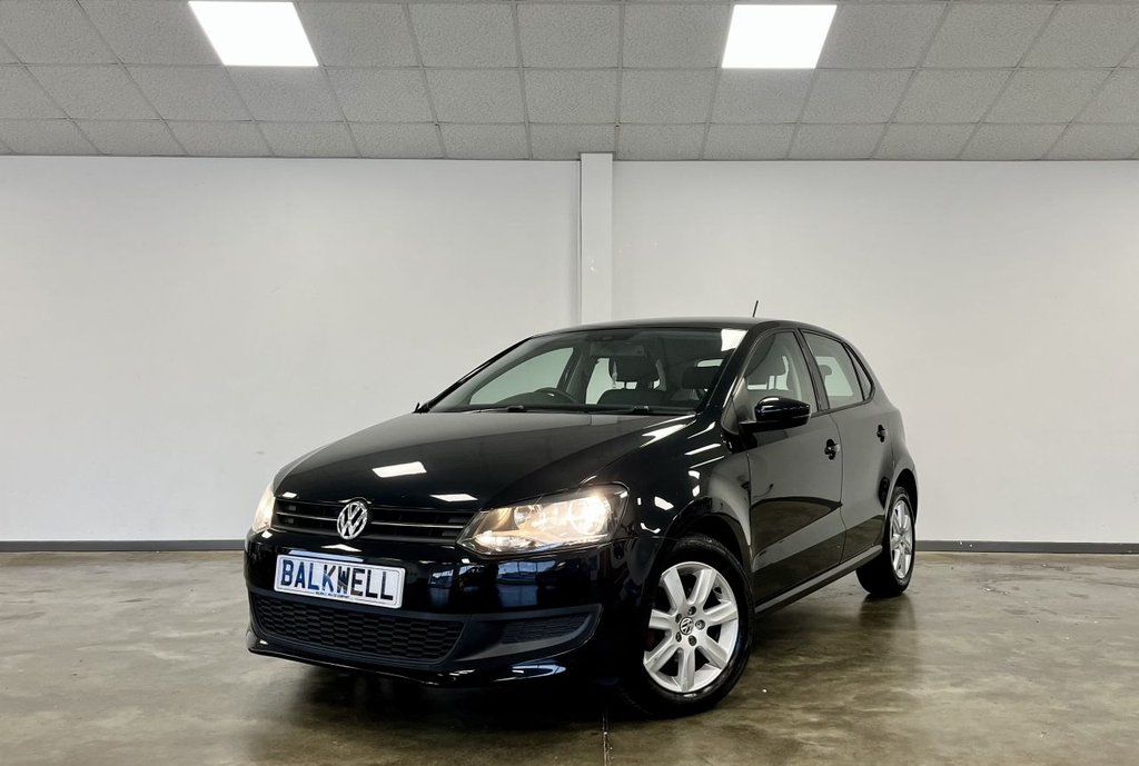 Used Volkswagen Polo 2010 for sale - 76686234: Photo 1