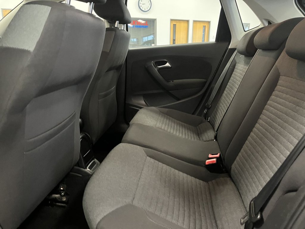 Used Volkswagen Polo 2010 for sale - 76686234: Photo 20