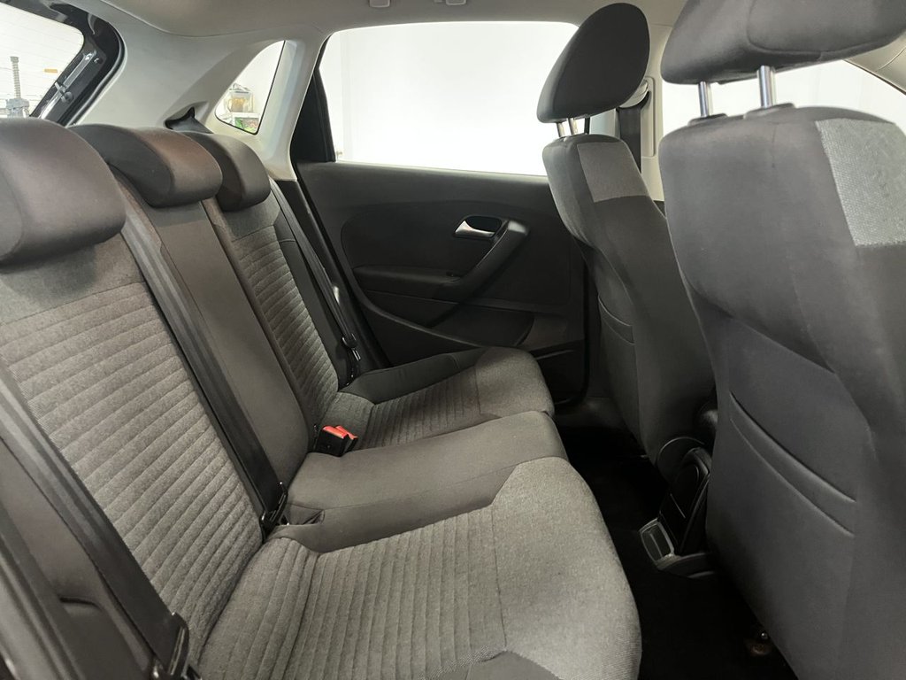 Used Volkswagen Polo 2010 for sale - 76686234: Photo 22