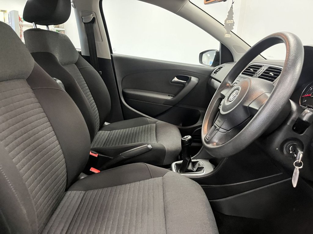 Used Volkswagen Polo 2010 for sale - 76686234: Photo 27