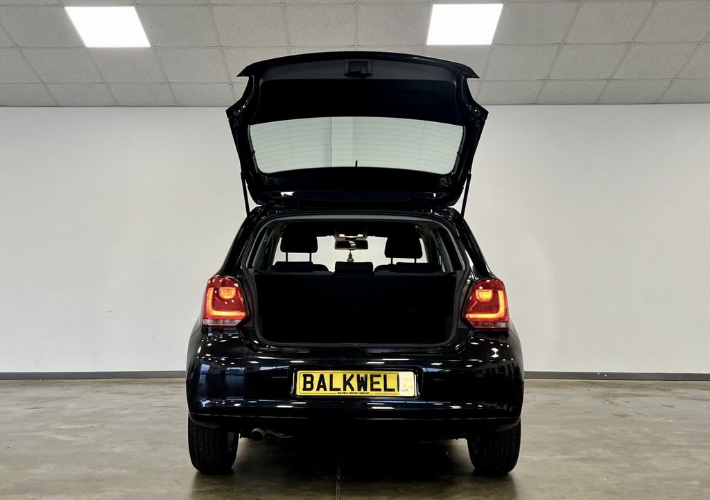 Used Volkswagen Polo 2010 for sale - 76686234: Photo 37