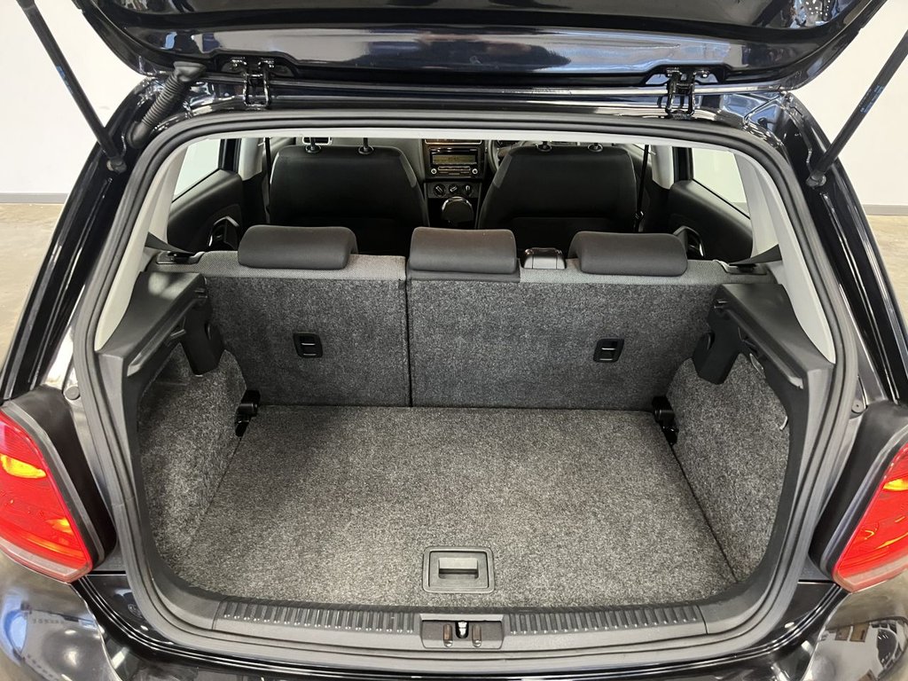 Used Volkswagen Polo 2010 for sale - 76686234: Photo 39