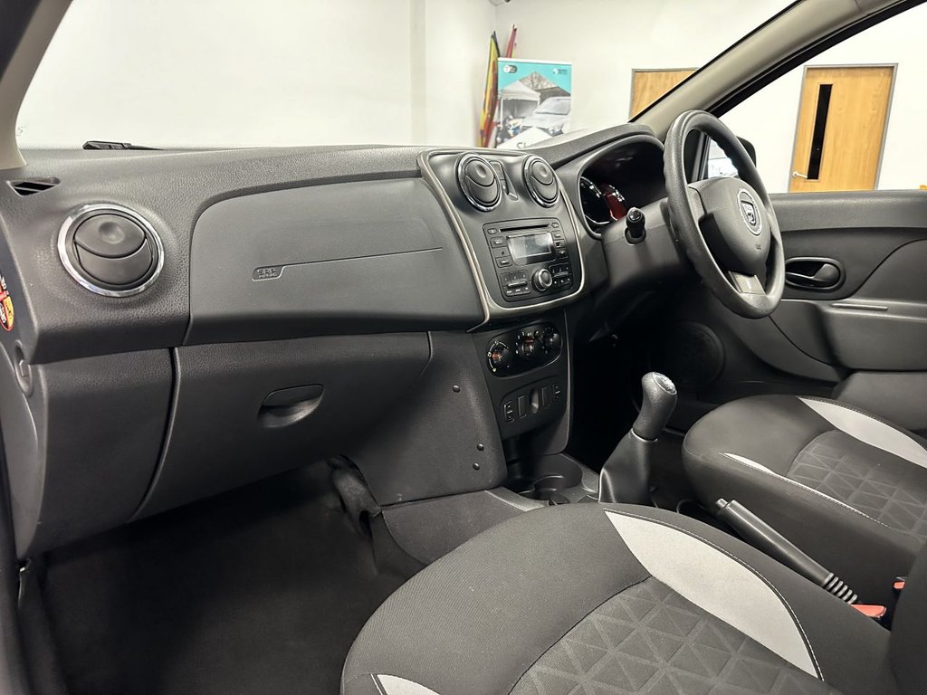Used Dacia Sandero Stepway 2019 for sale - 76672265: Photo 14