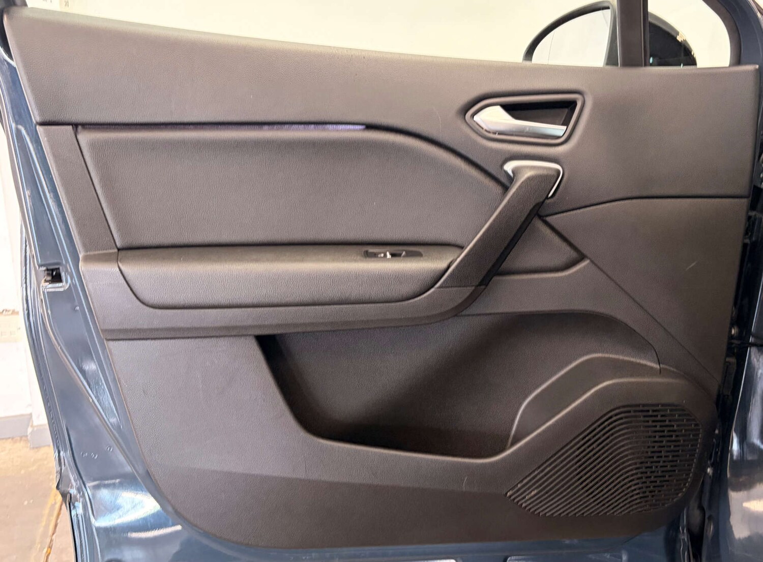 Used Renault Captur 2022 for sale - 77932008: Photo 11