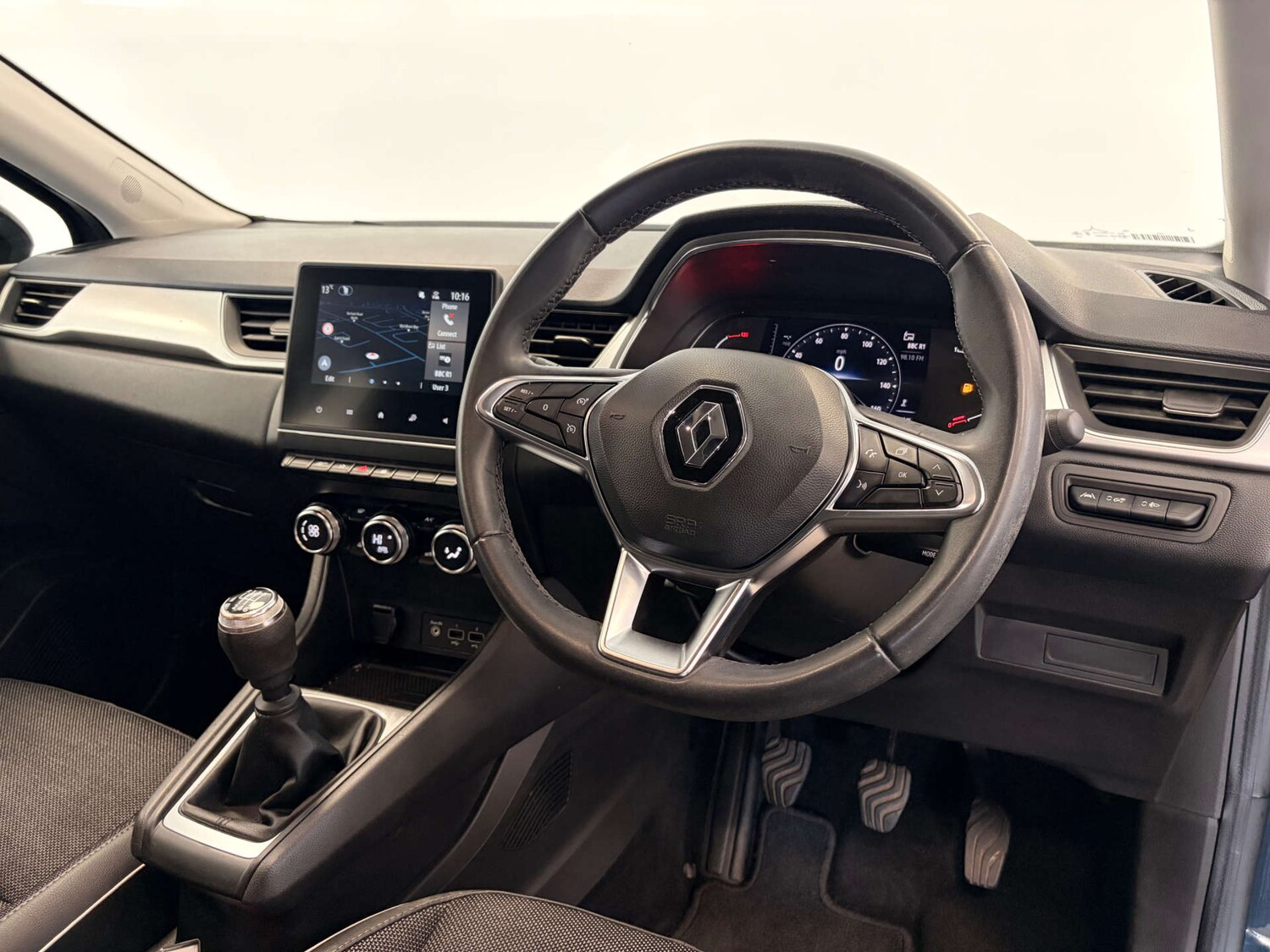 Used Renault Captur 2022 for sale - 77932008: Photo 30