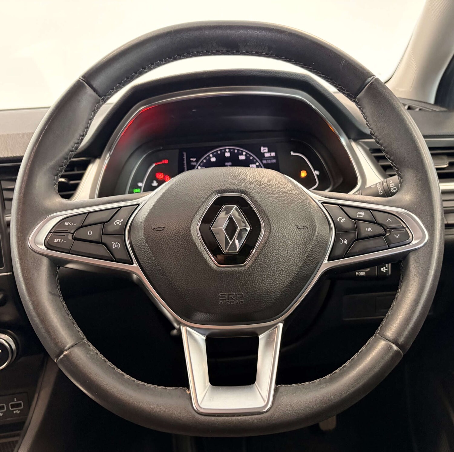 Used Renault Captur 2022 for sale - 77932008: Photo 33