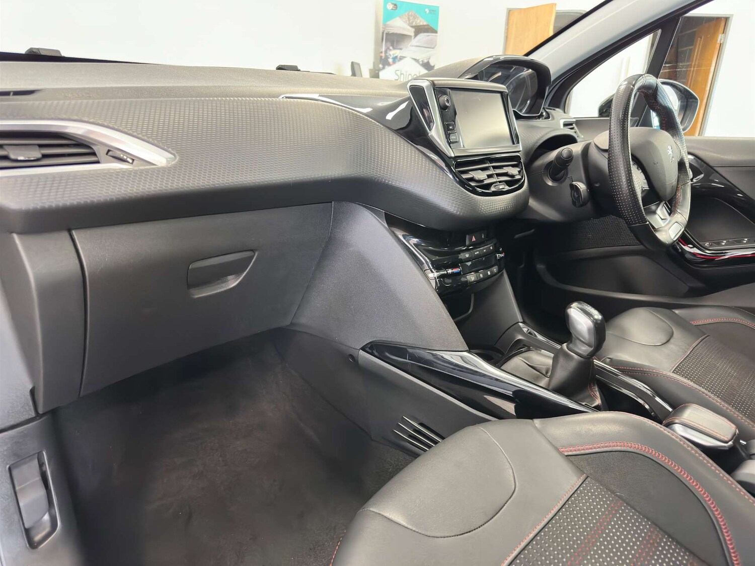 Used Peugeot 2008 2016 for sale - 77487066: Photo 13