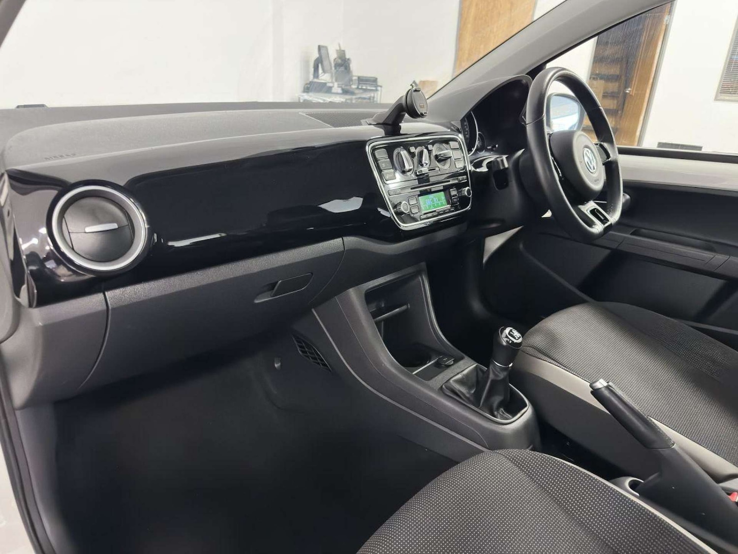 Used Volkswagen up! 2013 for sale - 77149512: Photo 12