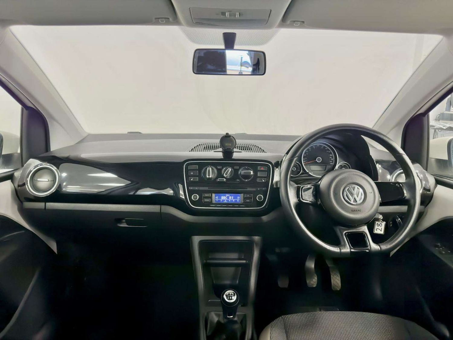 Used Volkswagen up! 2013 for sale - 77149512: Photo 31