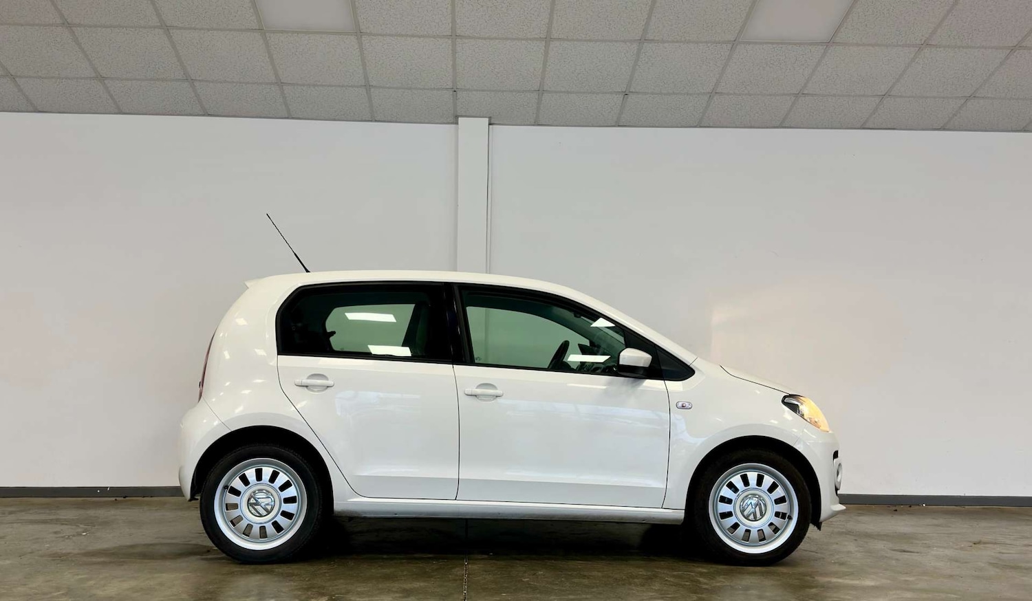 Used Volkswagen up! 2013 for sale - 77149512: Photo 7