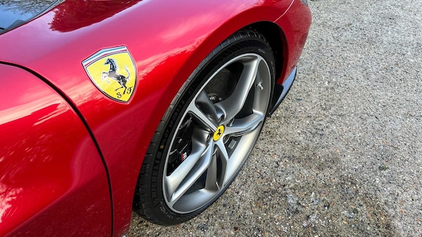 Used Ferrari 296 GTB 2022 for sale - 75249115: Photo 9
