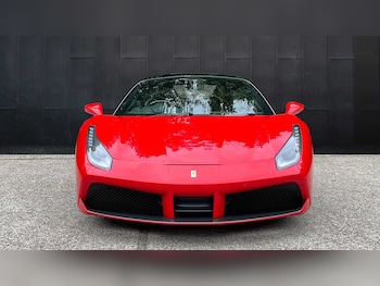 Used Ferrari 488 2017 for sale - 75742259: Photo