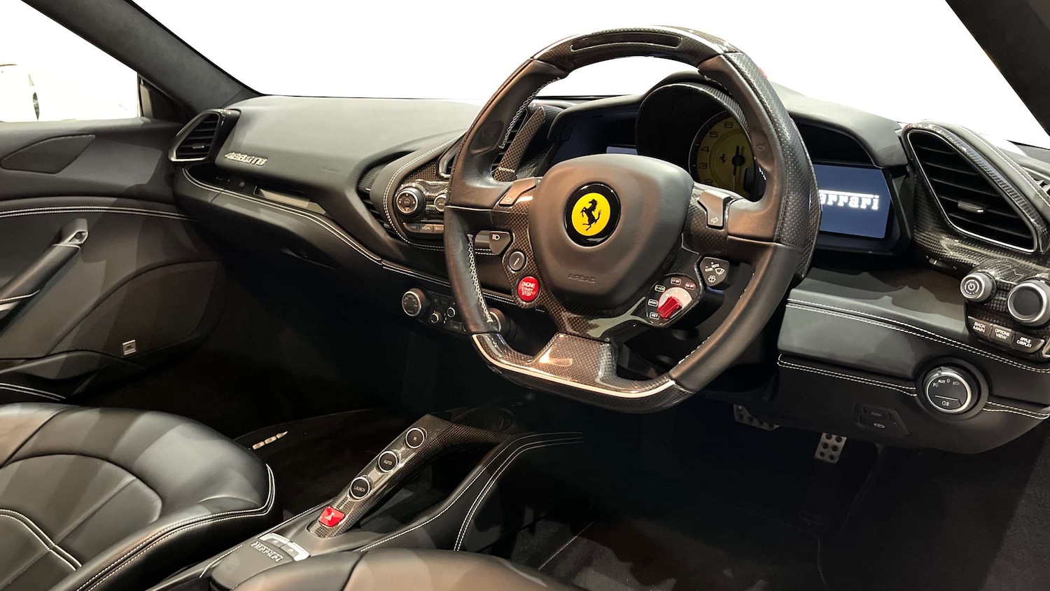 Used Ferrari 488 2018 for sale - 76875837: Photo 11