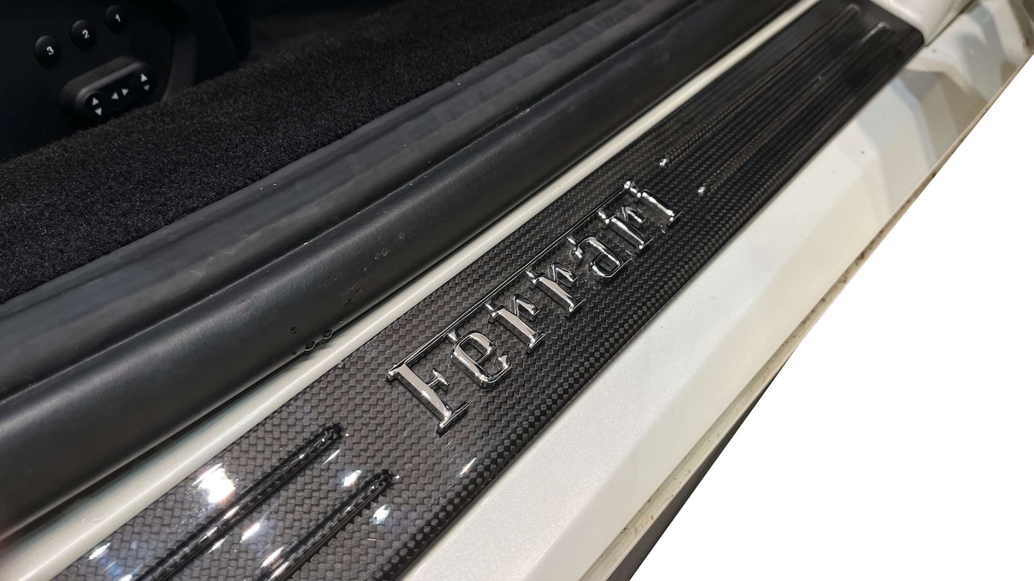 Used Ferrari 488 2018 for sale - 76875837: Photo 24