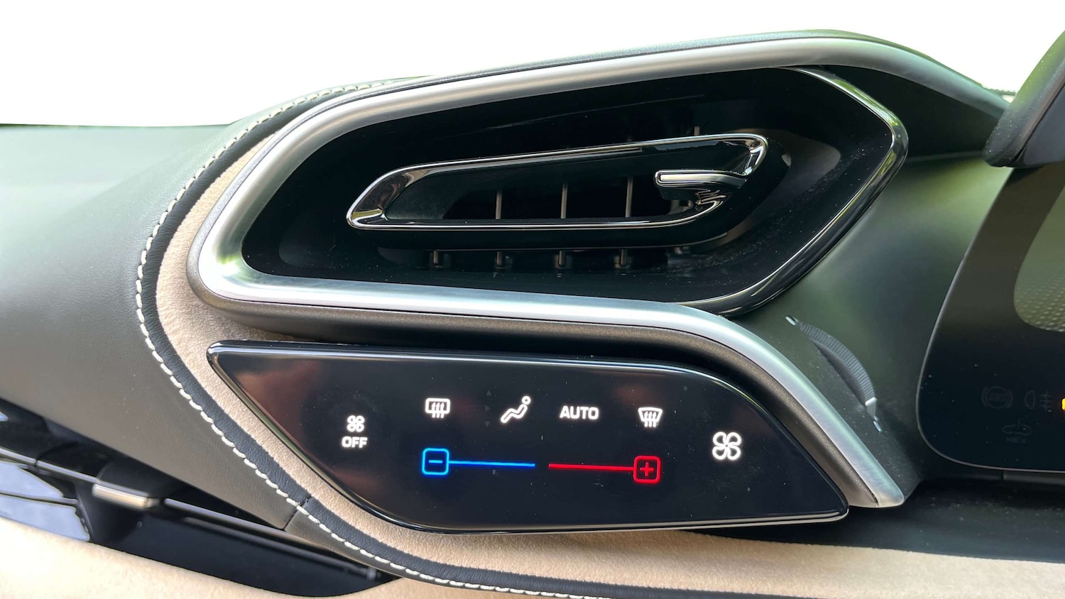 Used Ferrari 296 GTS for sale - 77257200: Photo 15