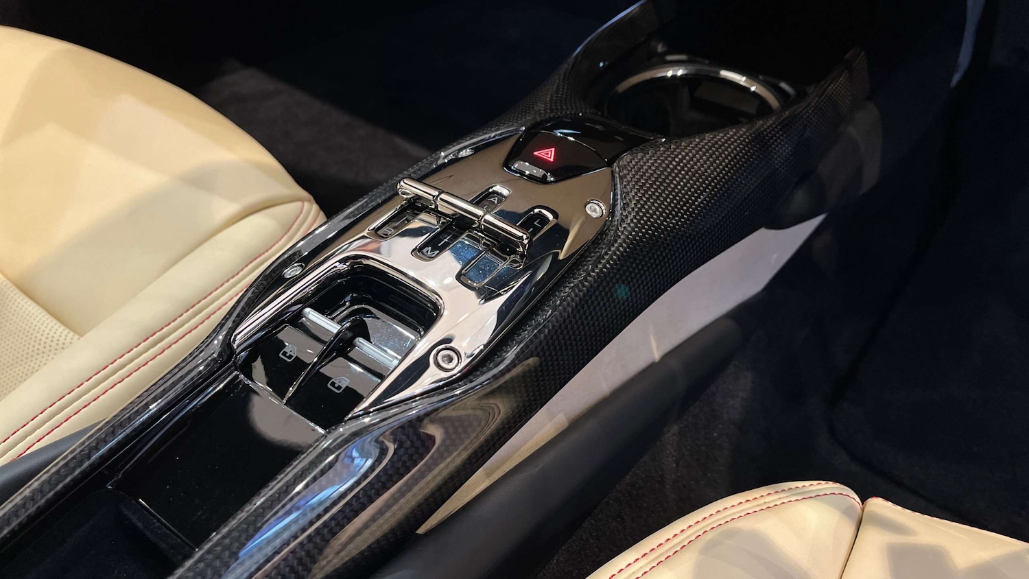 Used Ferrari 296 GTB 2023 for sale - 76875861: Photo 16