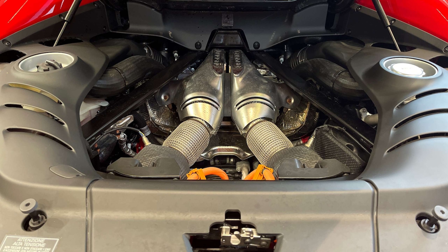 Used Ferrari 296 GTB 2023 for sale - 76875861: Photo 32