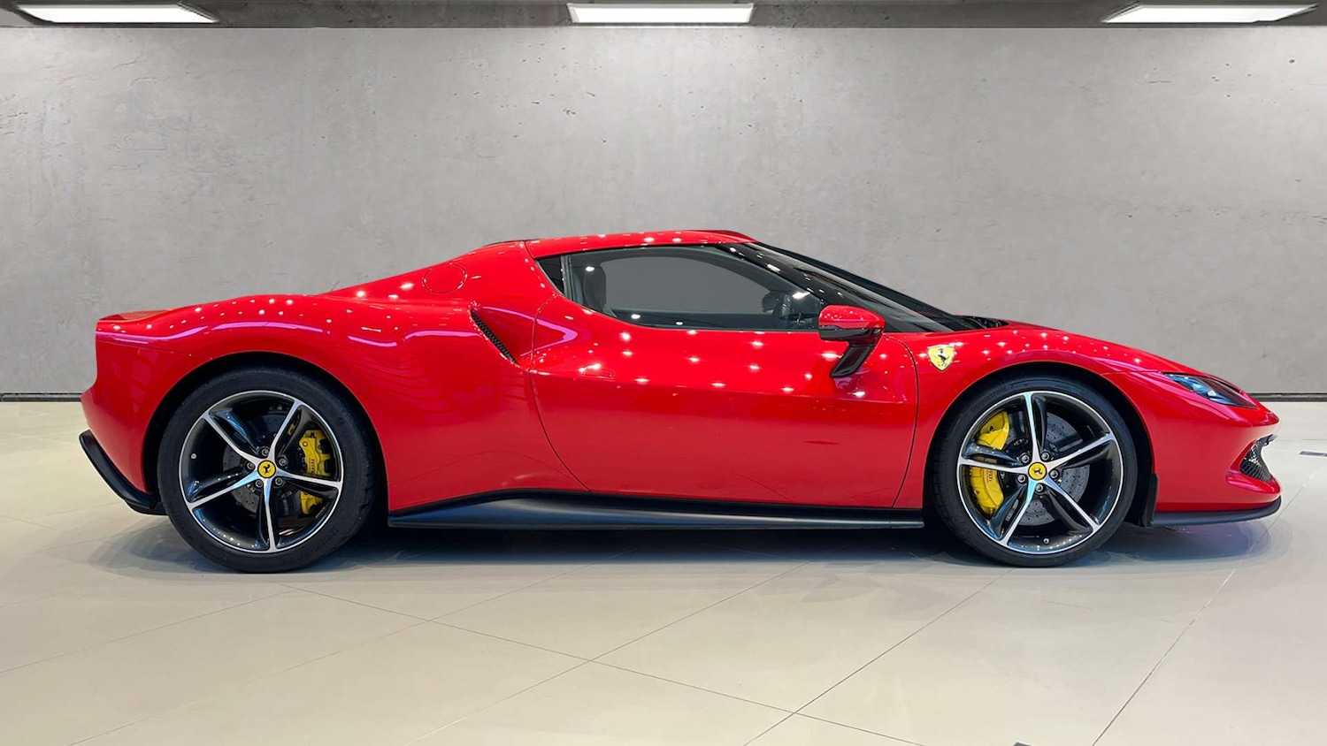 Used Ferrari 296 GTB 2023 for sale - 76875861: Photo 8