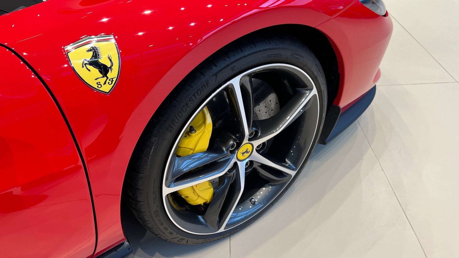 Used Ferrari 296 GTB 2023 for sale - 76875861: Photo 9