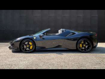Used Ferrari SF90 Stradale 2021 for sale - 74176366: Photo