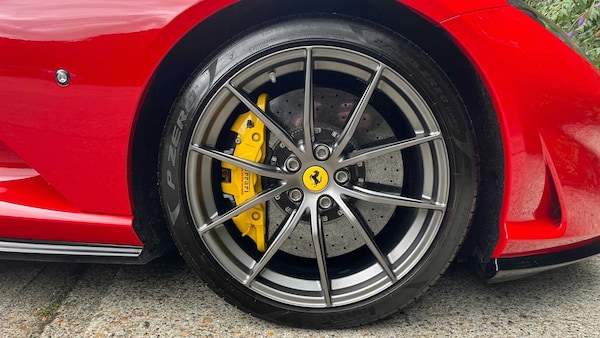 Used Ferrari 812 Superfast 2019 for sale - 75603855: Photo 10