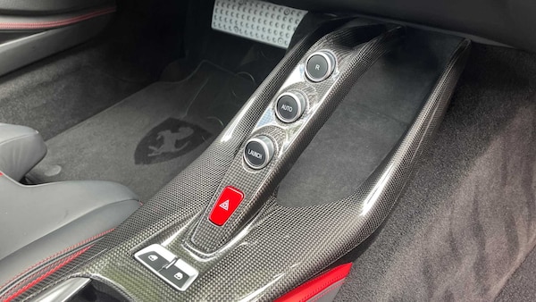 Used Ferrari 812 Superfast 2019 for sale - 75603855: Photo 16