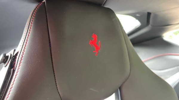 Used Ferrari 812 Superfast 2019 for sale - 75603855: Photo 19