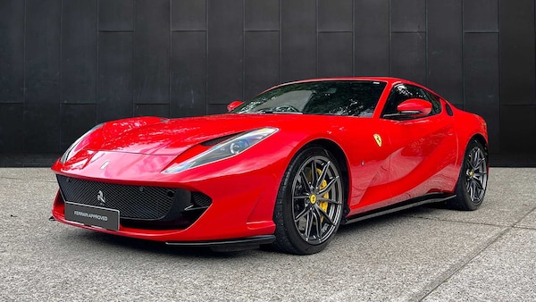 Used Ferrari 812 Superfast 2019 for sale - 75603855: Photo 3