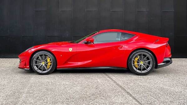 Used Ferrari 812 Superfast 2019 for sale - 75603855: Photo 4