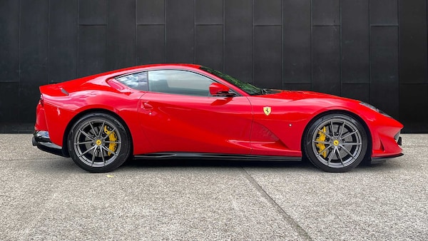 Used Ferrari 812 Superfast 2019 for sale - 75603855: Photo 8