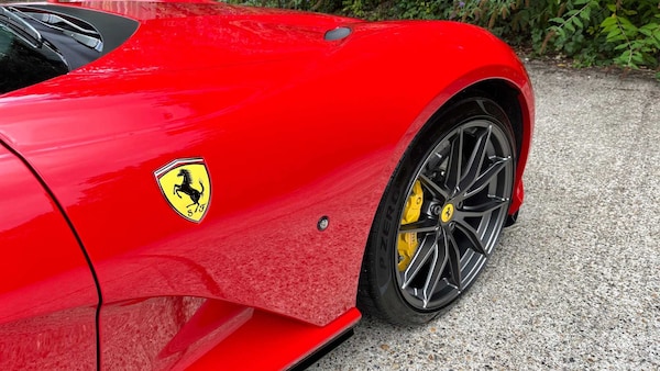 Used Ferrari 812 Superfast 2019 for sale - 75603855: Photo 9