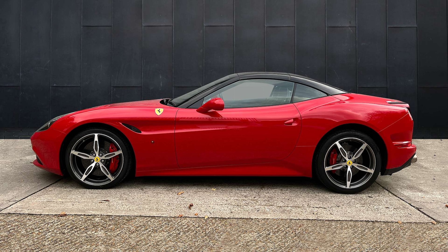Used Ferrari California 2016 for sale - 76435629: Photo 4