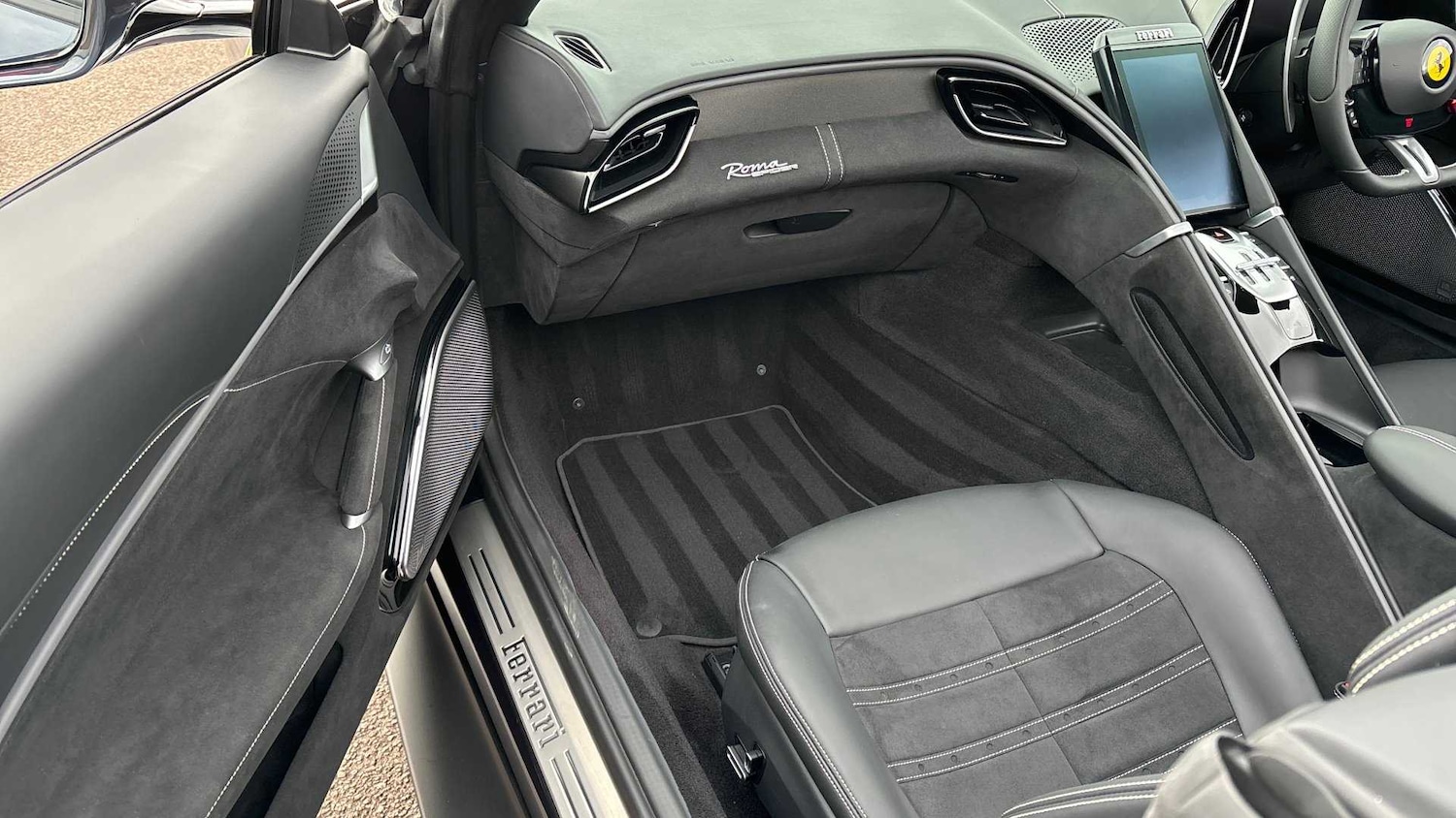 Used Ferrari Roma 2024 for sale - 77219519: Photo 23