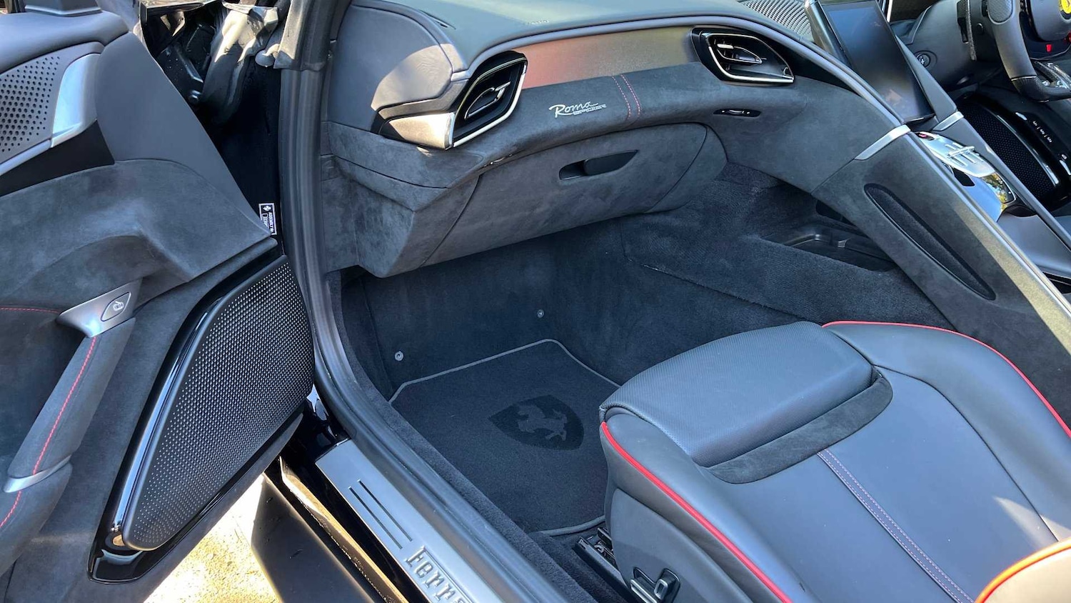 Used Ferrari Roma 2024 for sale - 76692126: Photo 22