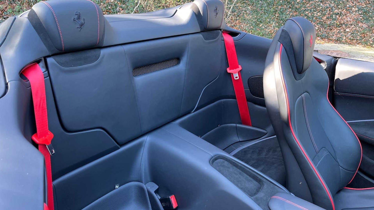 Used Ferrari Roma 2024 for sale - 76692126: Photo 25