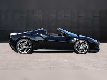 Used Ferrari 296 GTS 2023 for sale - 76774316: Photo