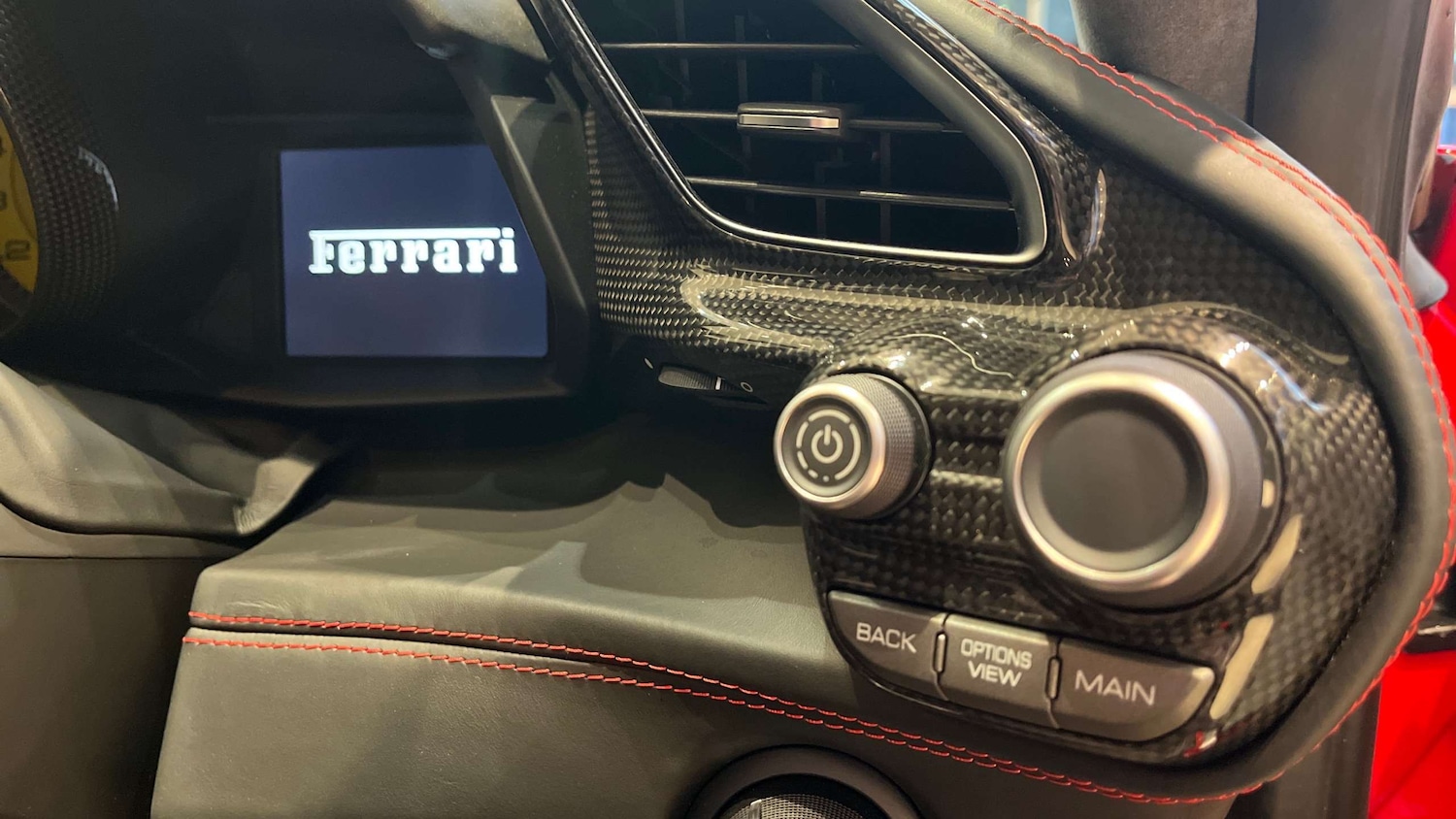 Used Ferrari 488 2017 for sale - 76842960: Photo 16