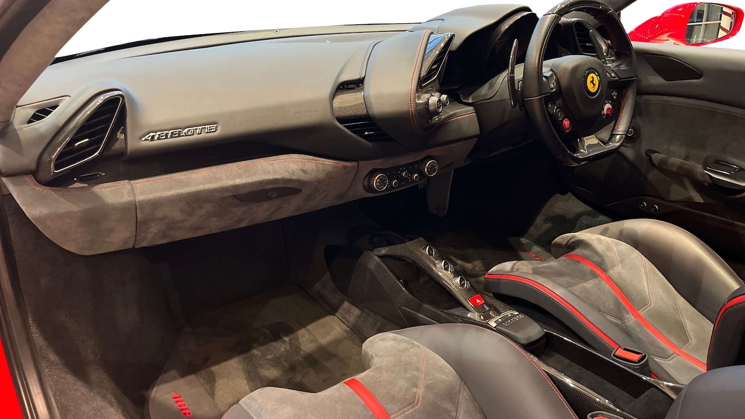 Used Ferrari 488 2017 for sale - 76842960: Photo 21