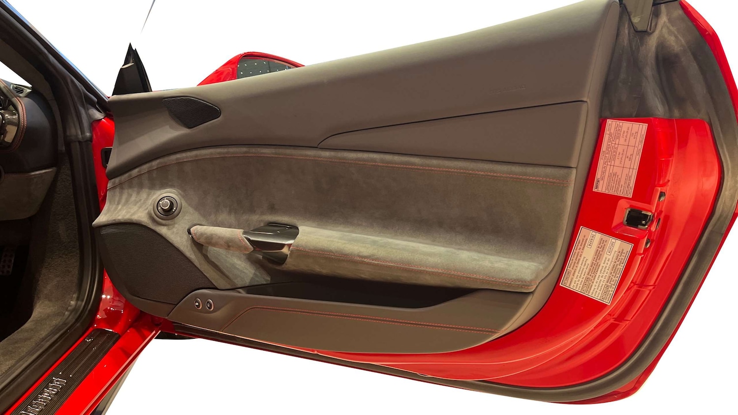 Used Ferrari 488 2017 for sale - 76842960: Photo 24