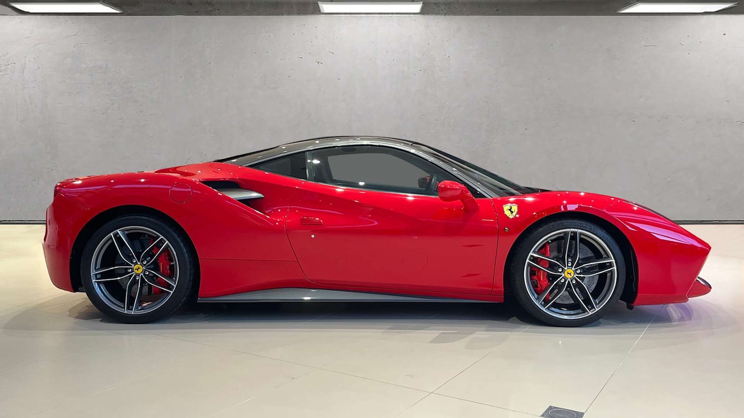 Used Ferrari 488 2017 for sale - 76842960: Photo 8