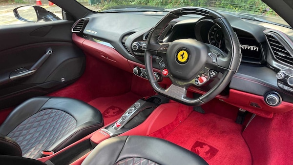 Used Ferrari 488 2018 for sale - 75143534: Photo 11