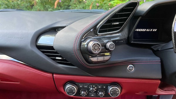 Used Ferrari 488 2018 for sale - 75143534: Photo 15