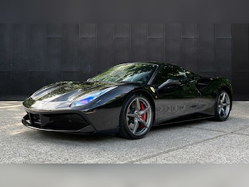Used Ferrari 488 2018 for sale - 75143534: Photo